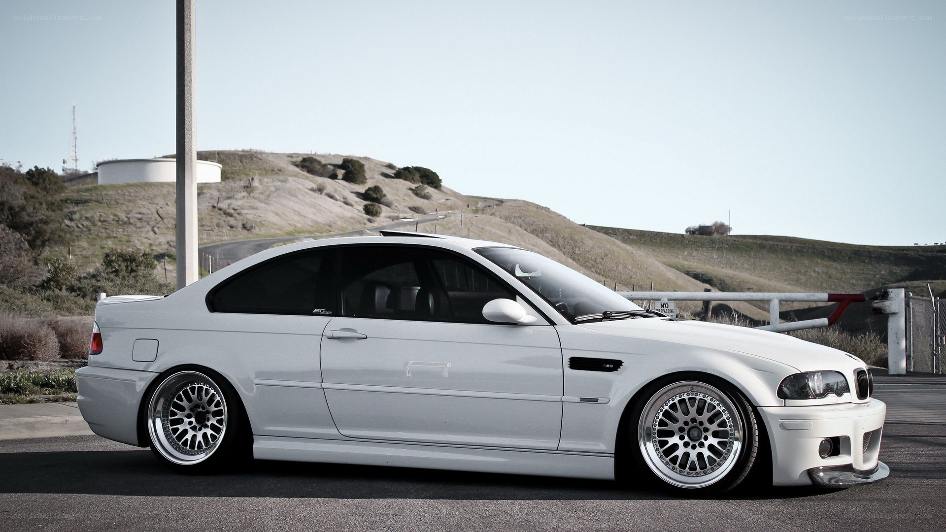 white bmw m3 coupe