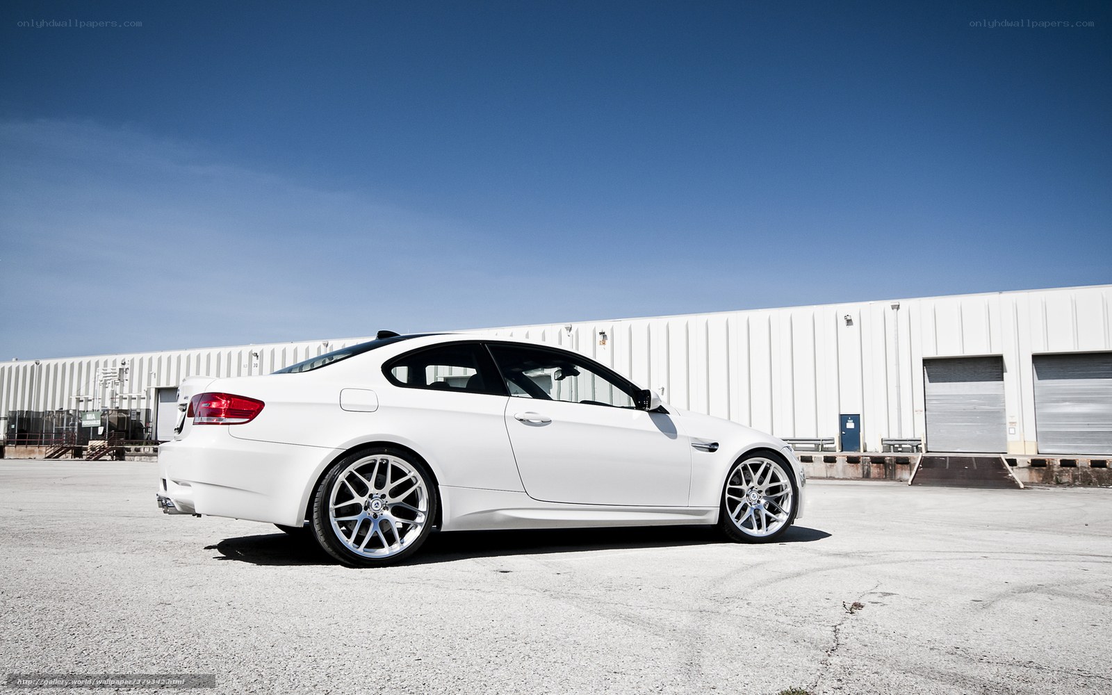 white bmw m3 coupe