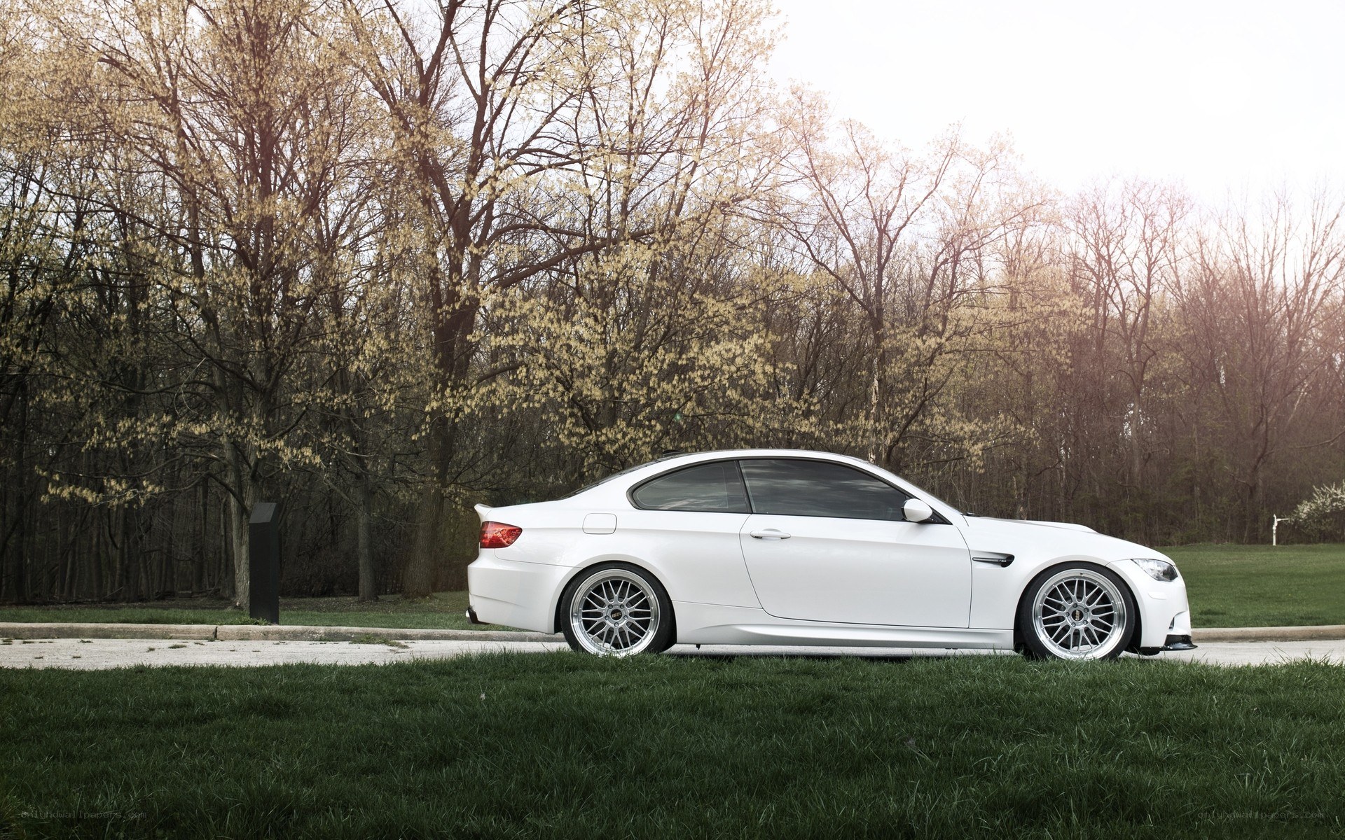 white bmw m3 coupe