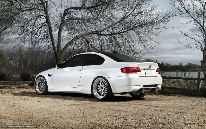 White BMW M3 Coupe — Serene, Winter