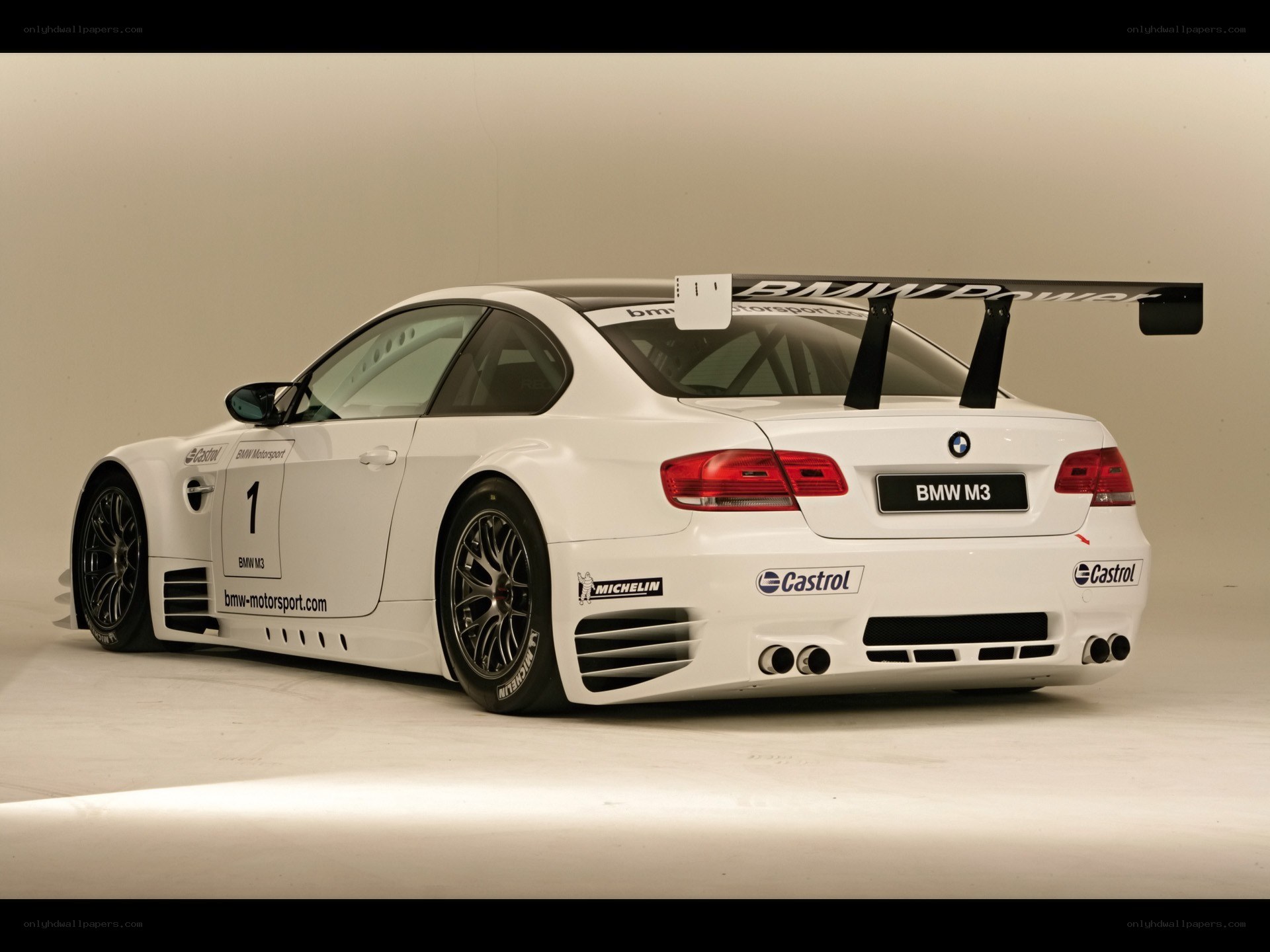 white bmw m3 race car