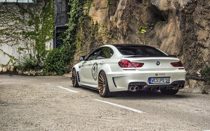 White BMW M6 Car