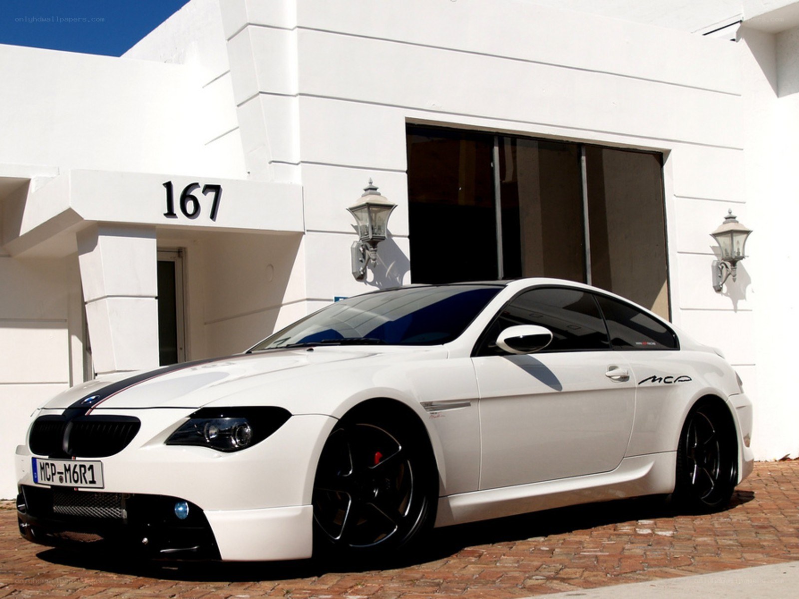 white bmw m6 coupe