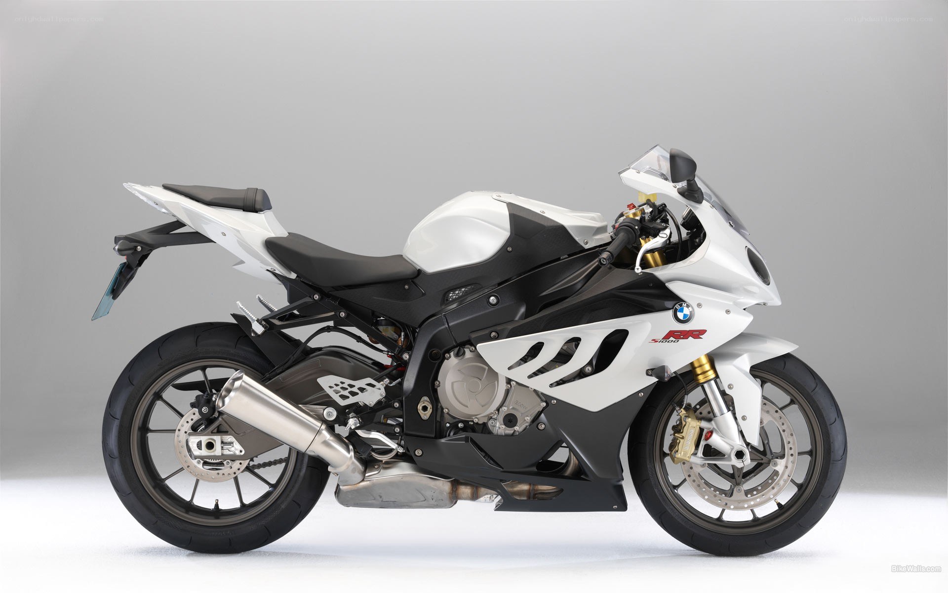 white bmw s1000rr motorcycle
