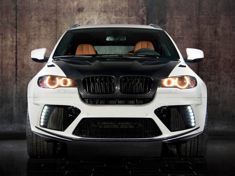 white bmw suv front view