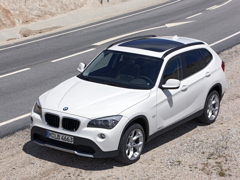 White Bmw X1 Suv — Neutral