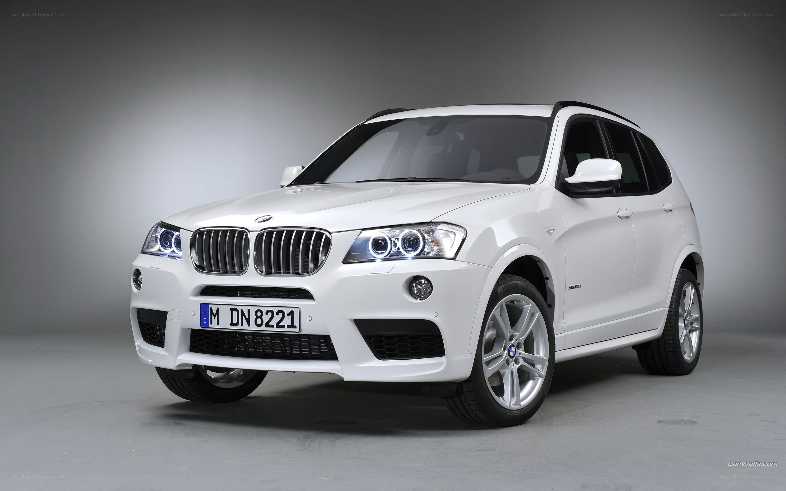 white bmw x3 suv