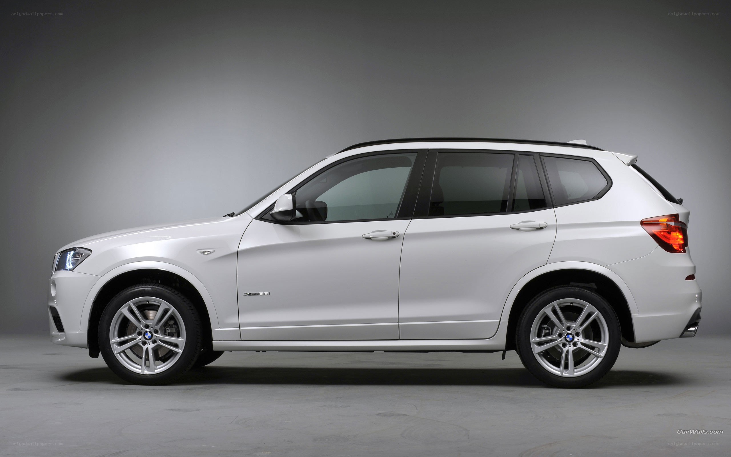 white bmw x3 suv