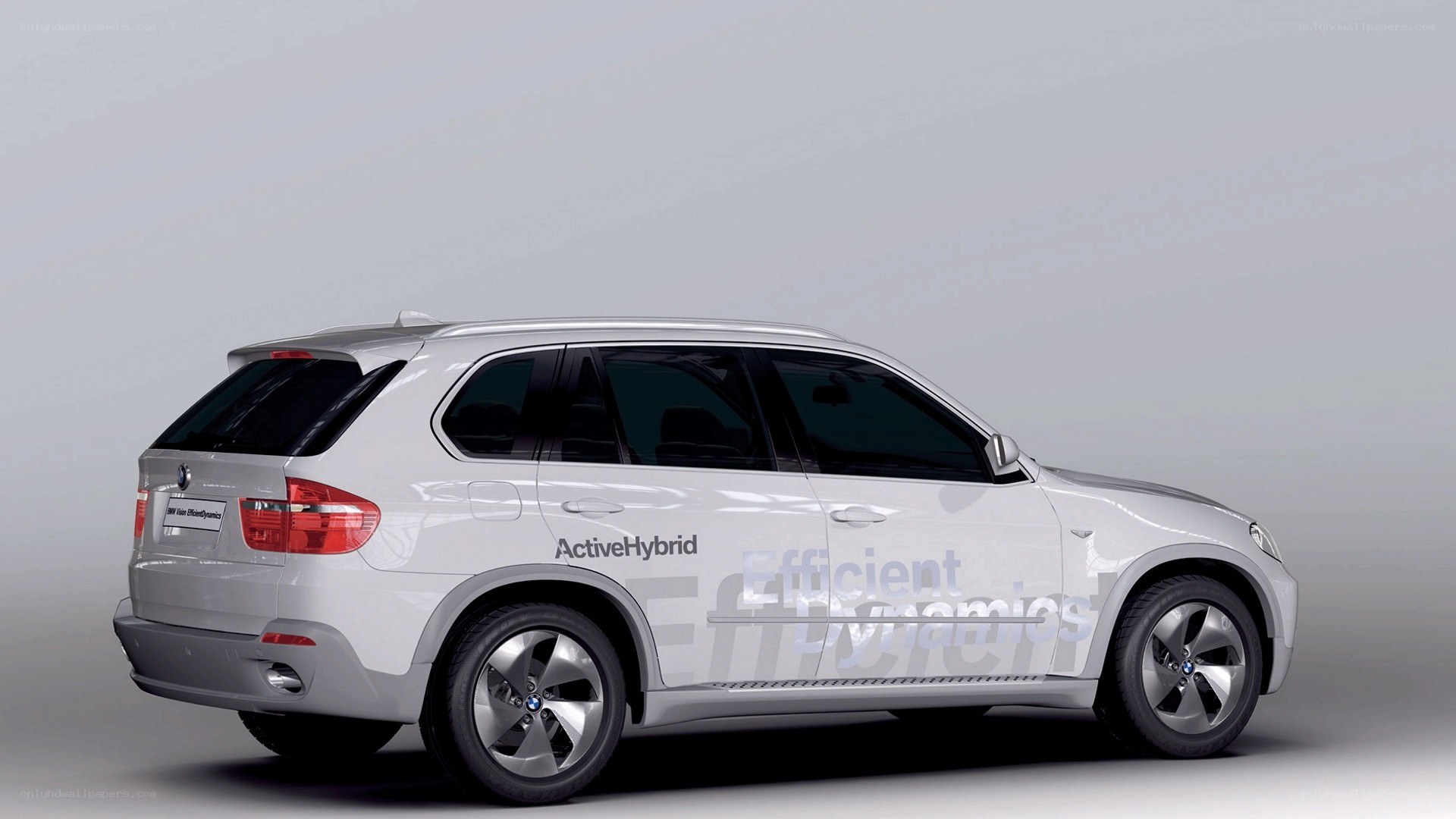 white bmw x5 active hybrid