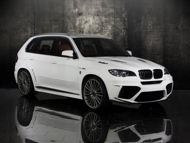 White BMW X5 M Performance