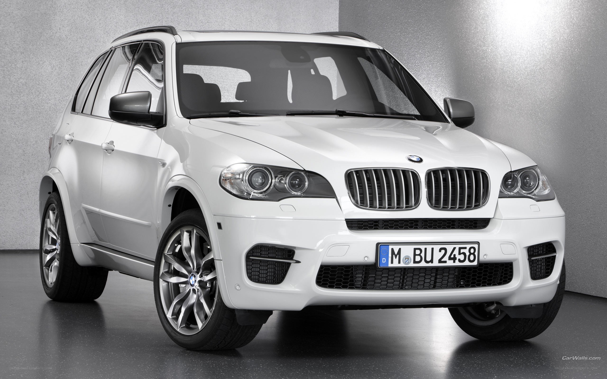 white bmw x5 suv