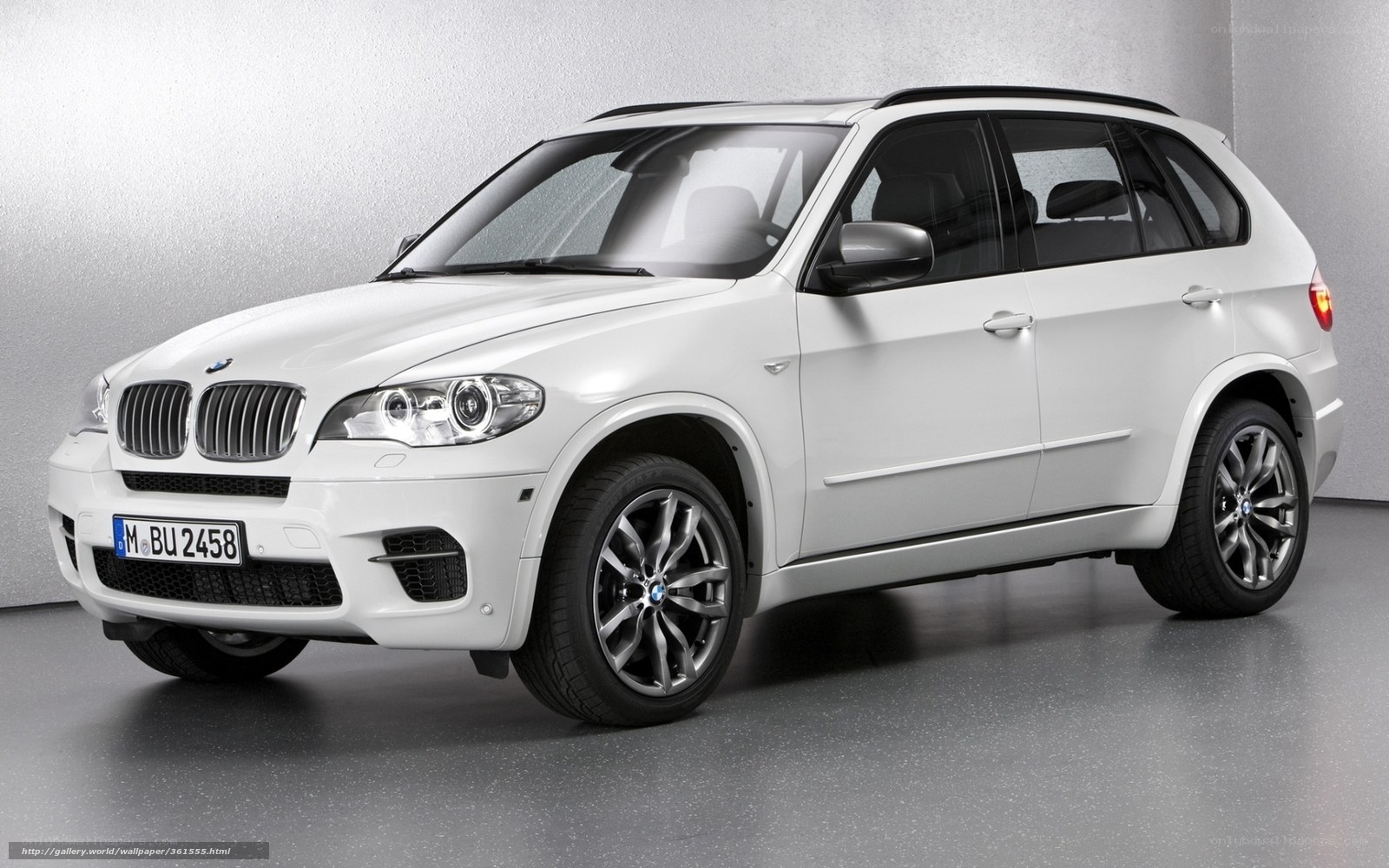 White BMW X5 SUV