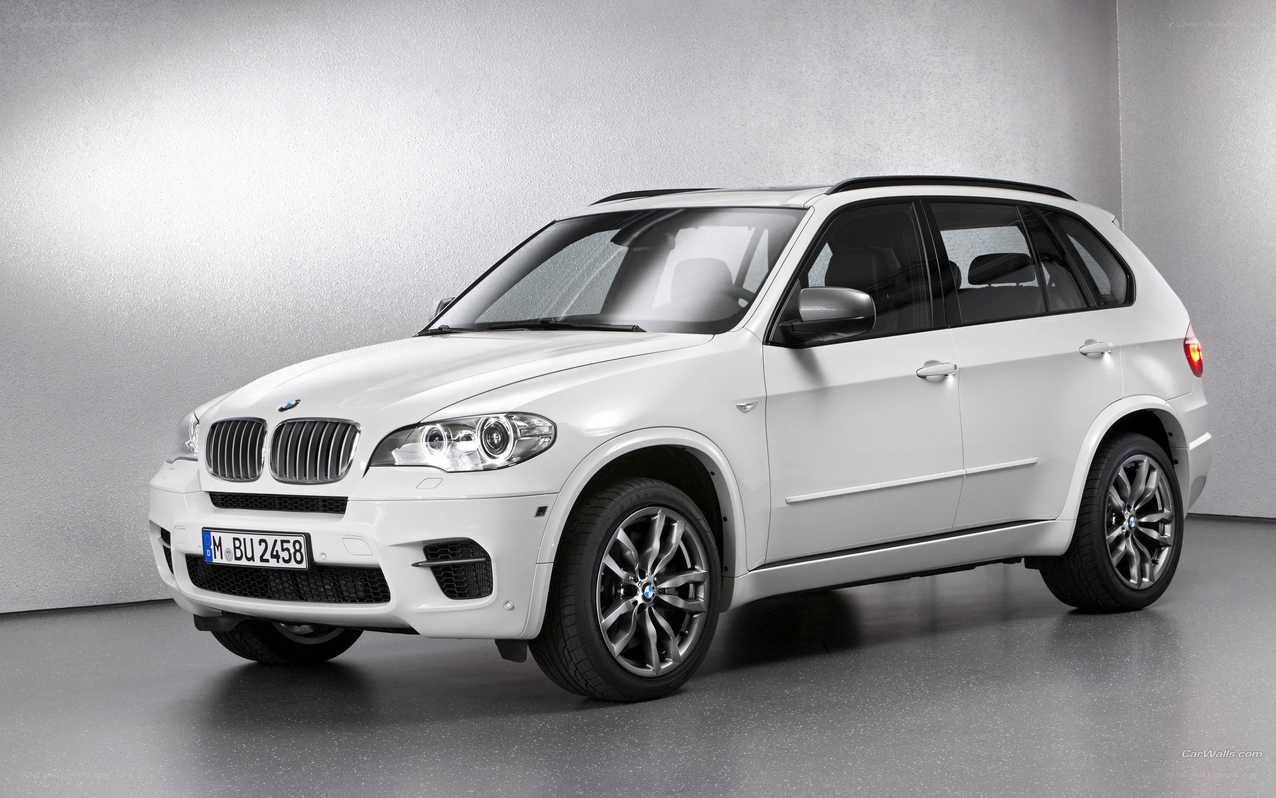white bmw x5 suv