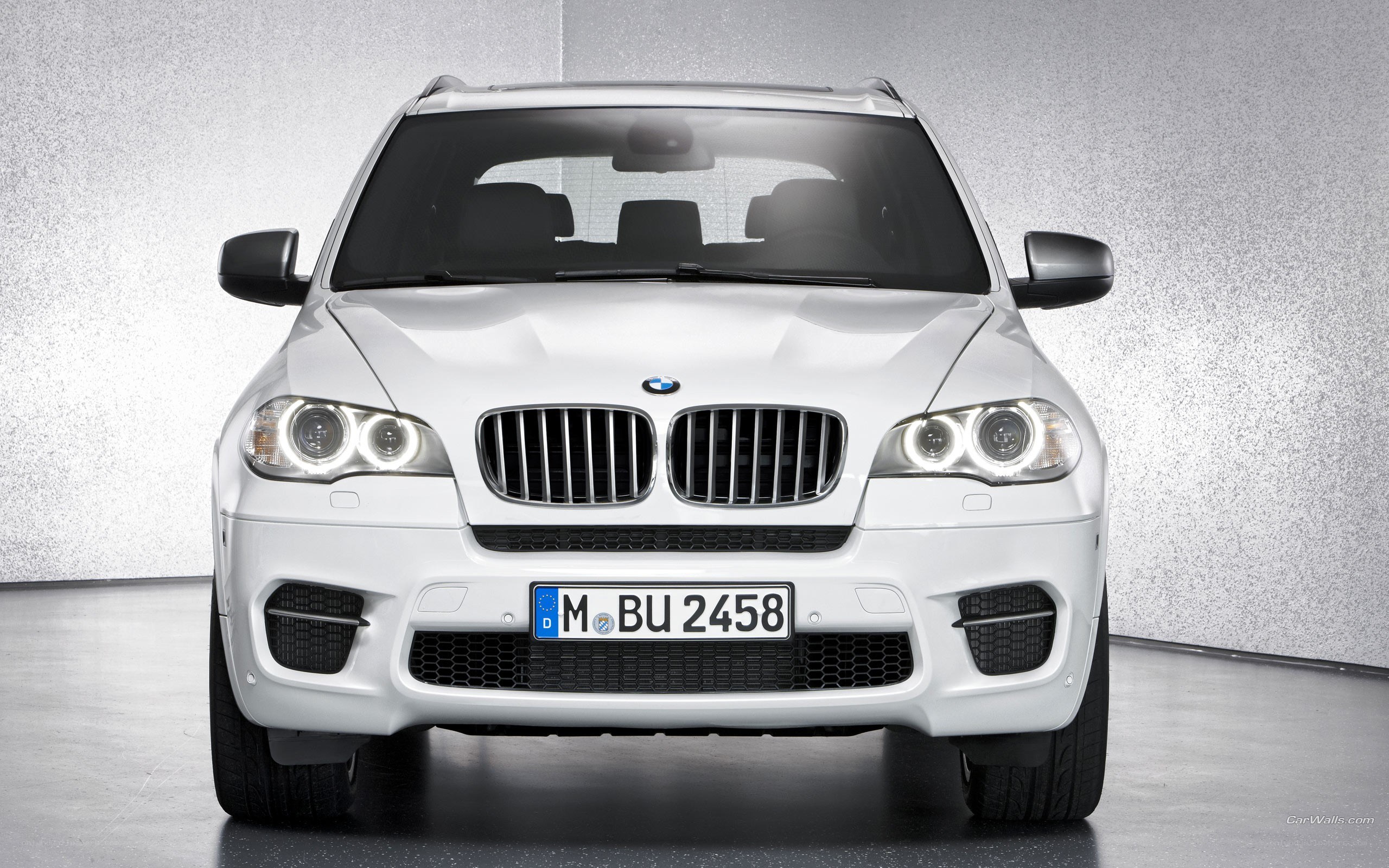 white bmw x5 suv