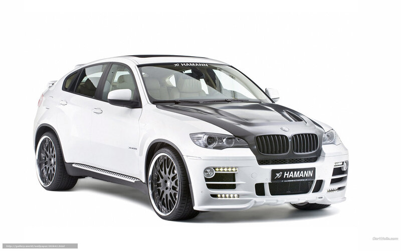 White BMW X6 — Neutral