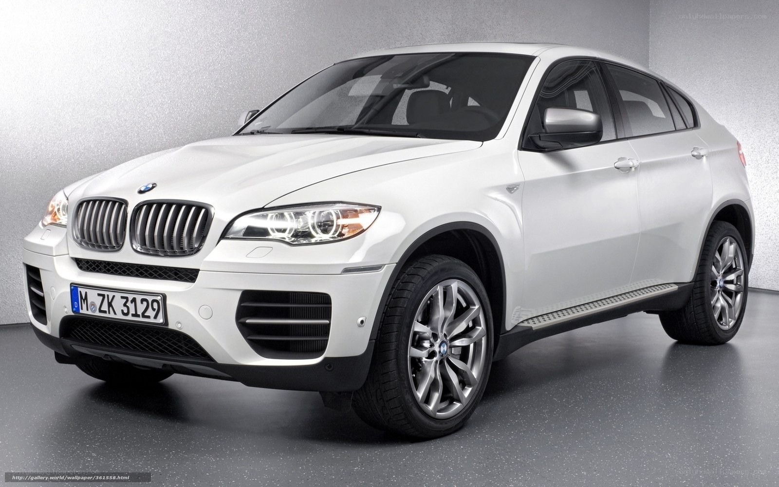 White BMW X6 SUV