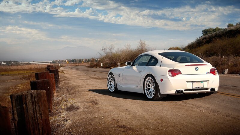 White BMW Z4 M Coupe — Serene