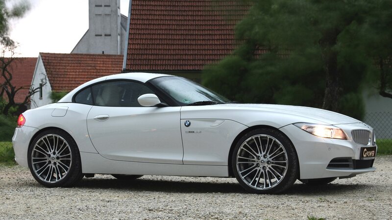 white bmw z4 sports car