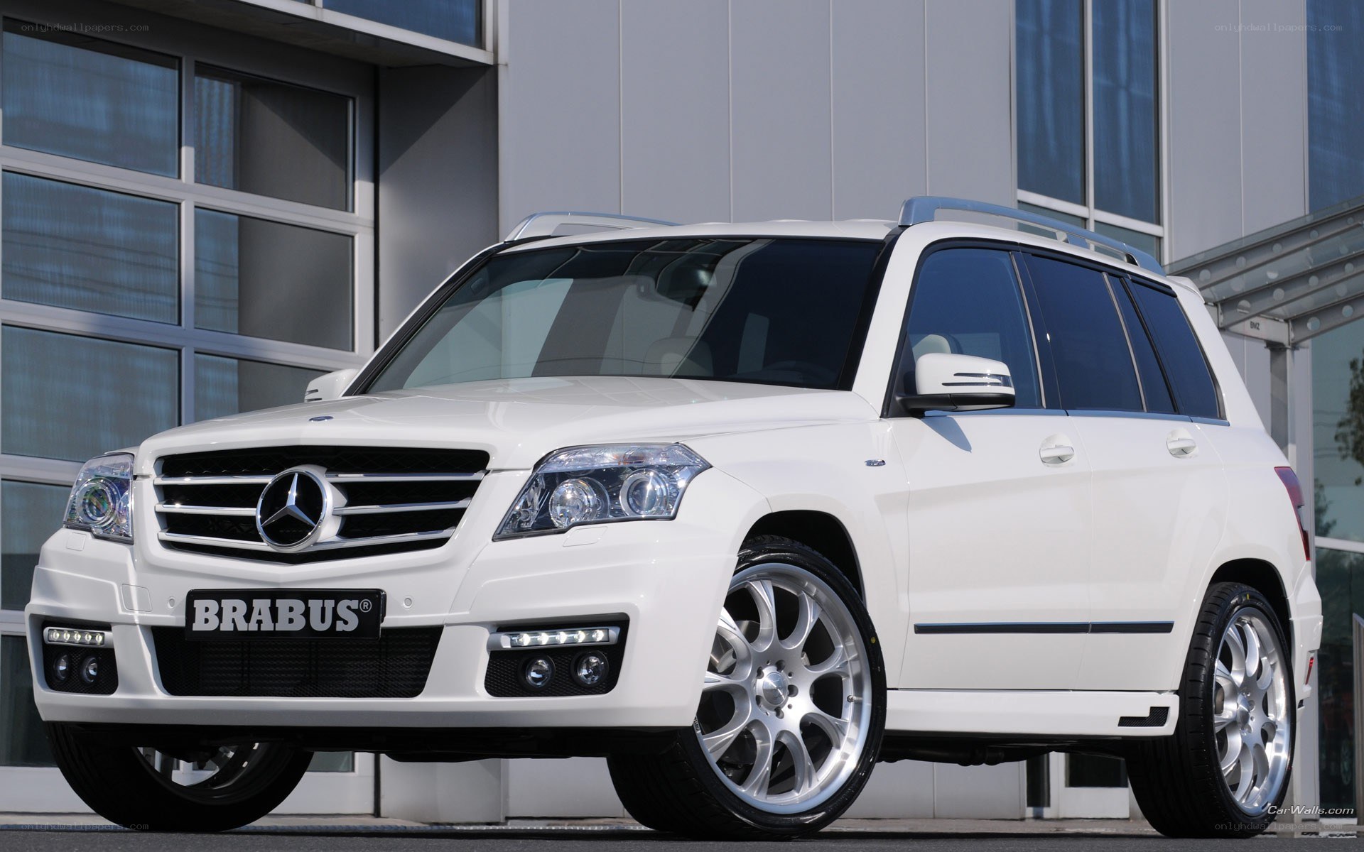 white brabus mercedes suv