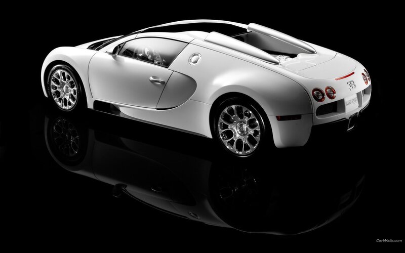 White Bugatti Veyron