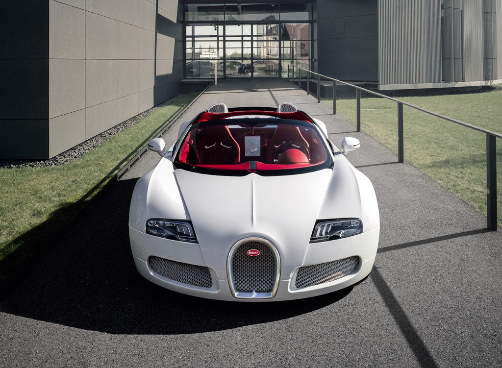 White Bugatti Veyron convertible