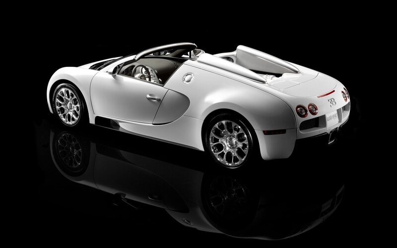 White Bugatti Veyron convertible