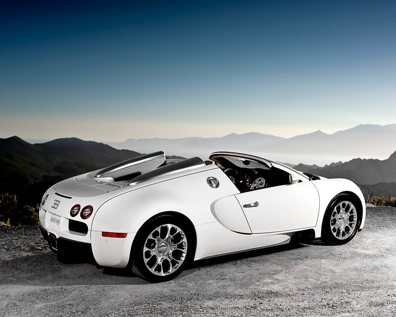 White Bugatti Veyron Grand Sport