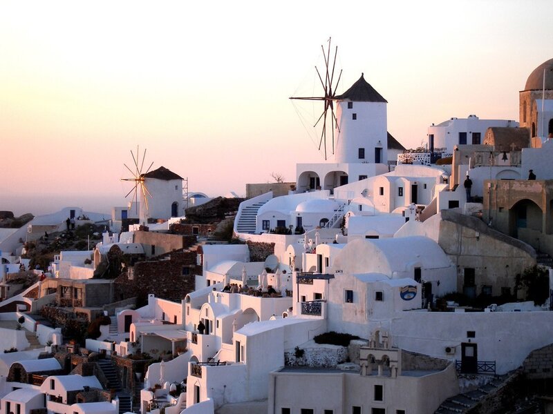 White Buildings and Windmills