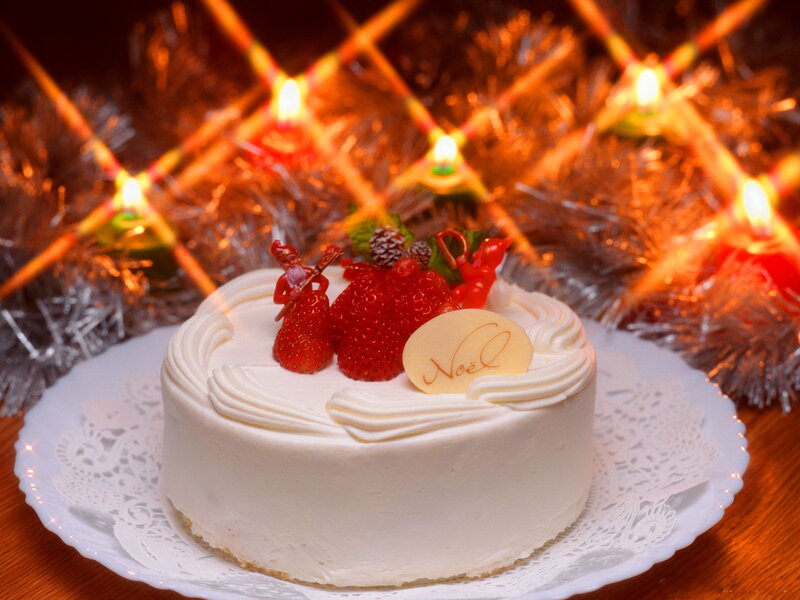 White Cake with Strawberries