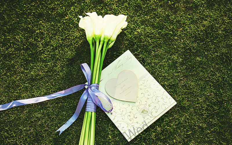 White Calla Lilies Bouquet — Green