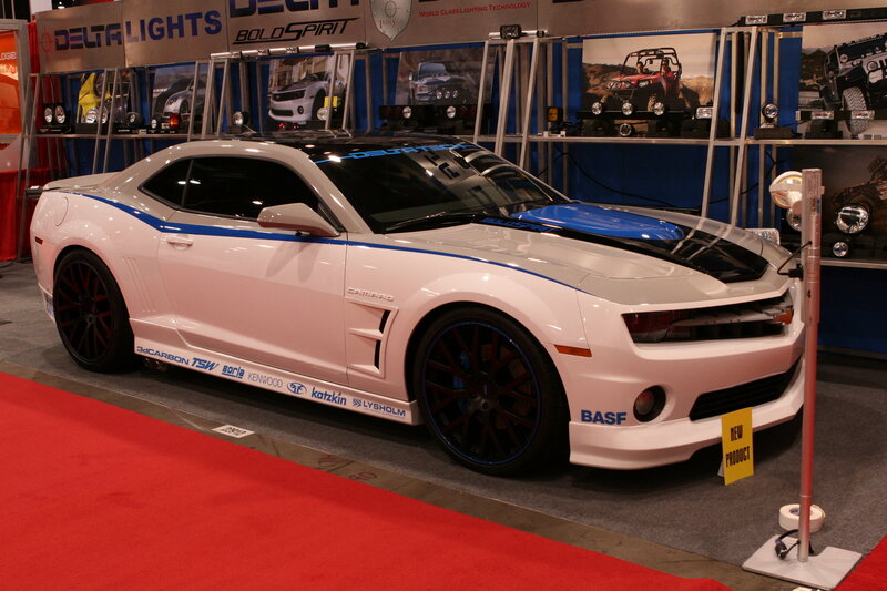 White Camaro Car — Neutral