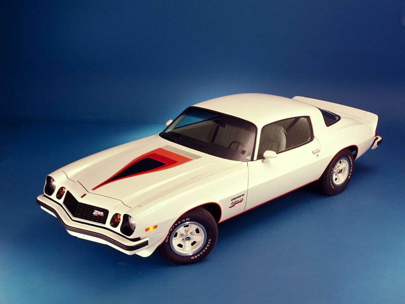 White Camaro Z28 muscle car