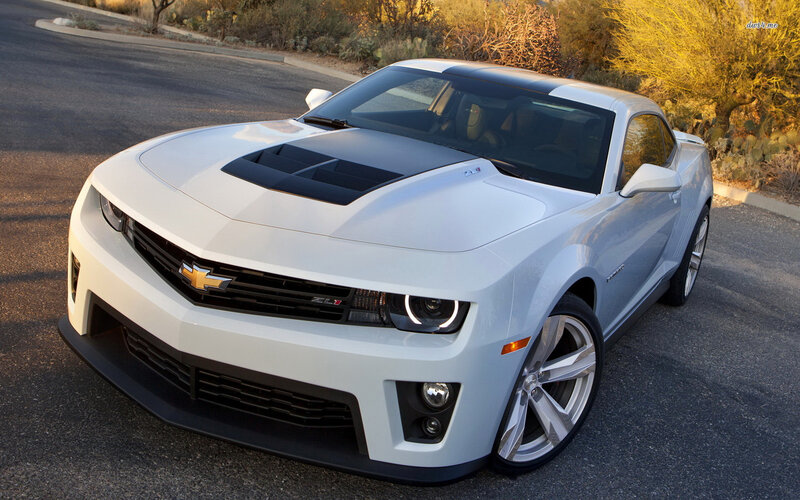 White Camaro Zl1