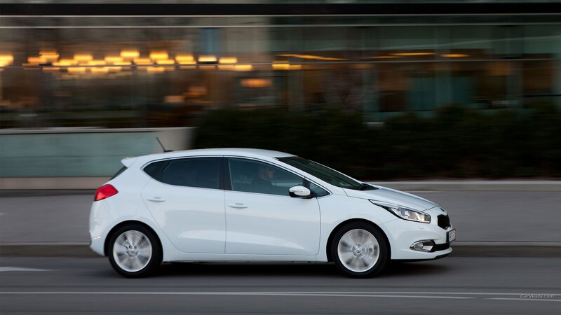 White Car in Motion — Dynamic, Night