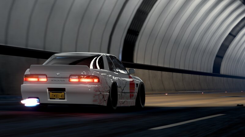 White Car in Tunnel — Dynamic