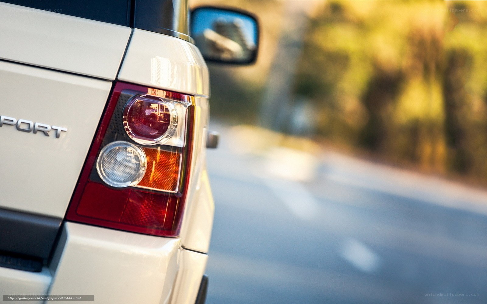 white car rear taillight