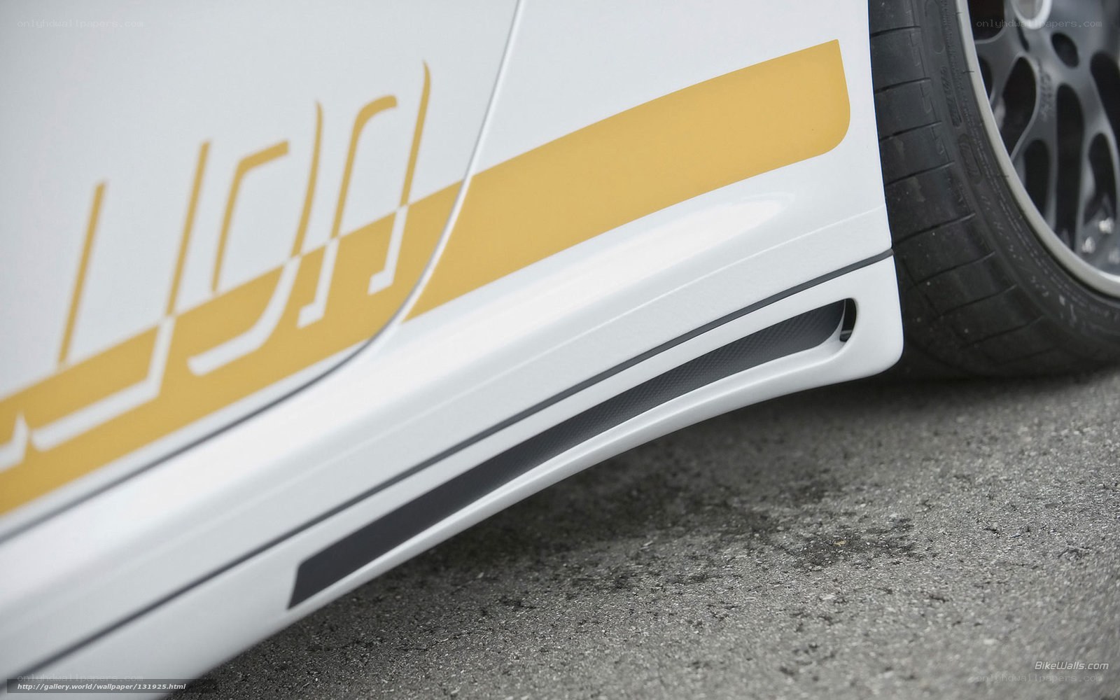 white car with gold stripes