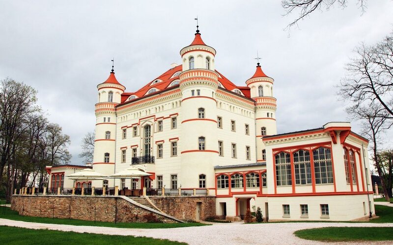 White castle with red roofs