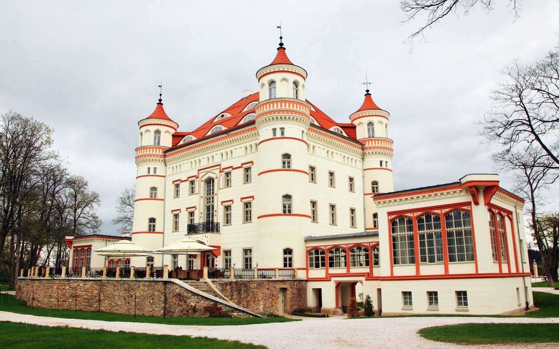 White castle with red roofs