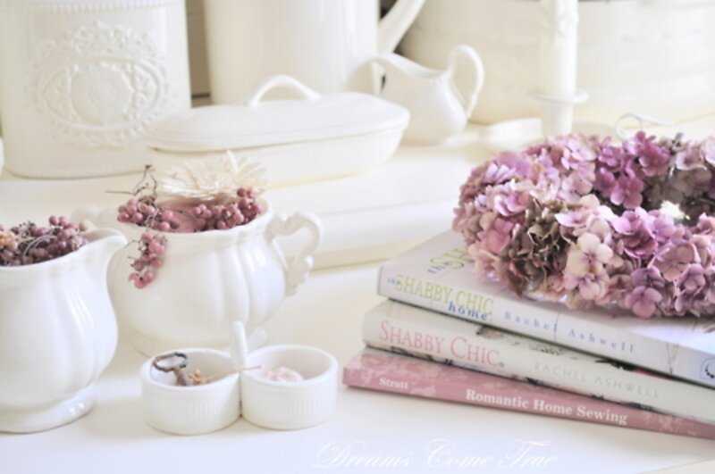 White Ceramic Containers