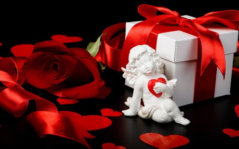 White Cherub Figurine — Black, Romantic
