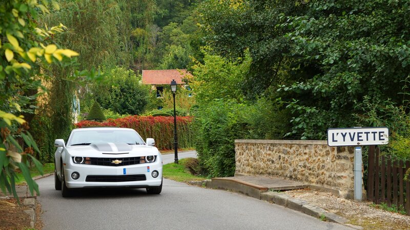 White Chevrolet Camaro — Green, Serene