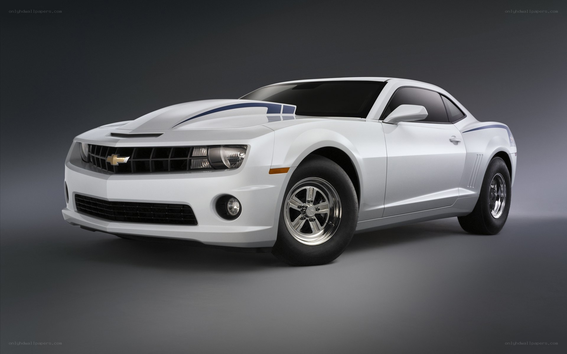 White Chevrolet Camaro SS