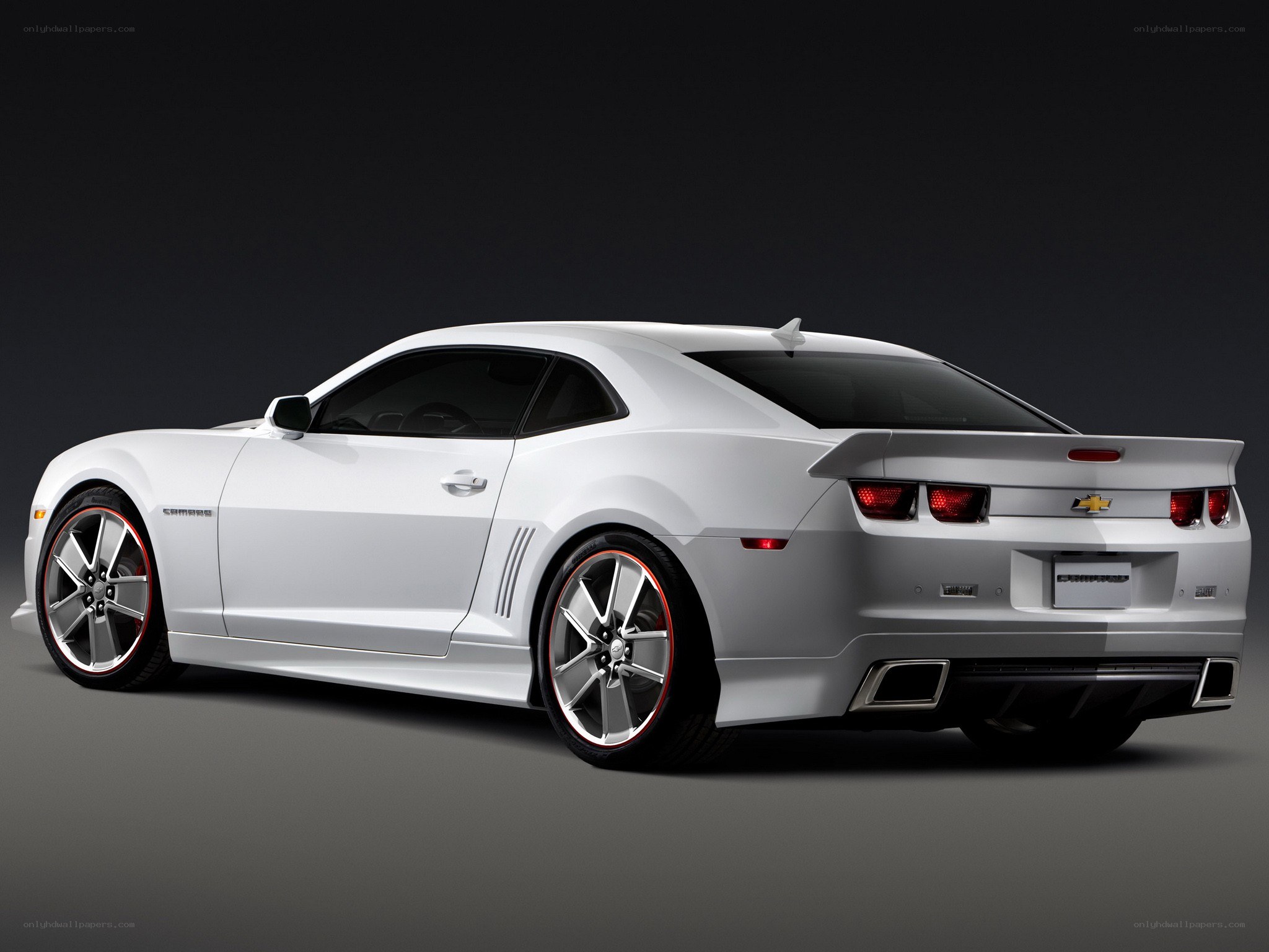White Chevrolet Camaro SS