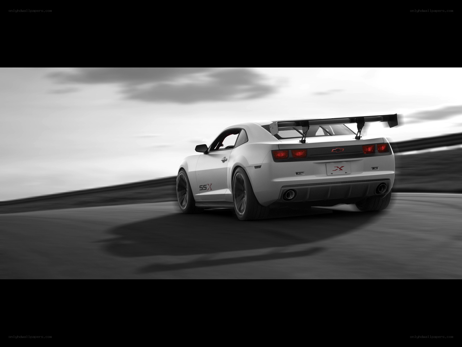 white chevrolet camaro ssx