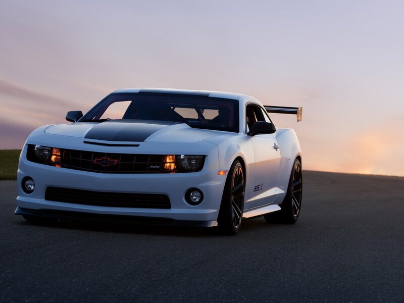 White Chevrolet Camaro SSX