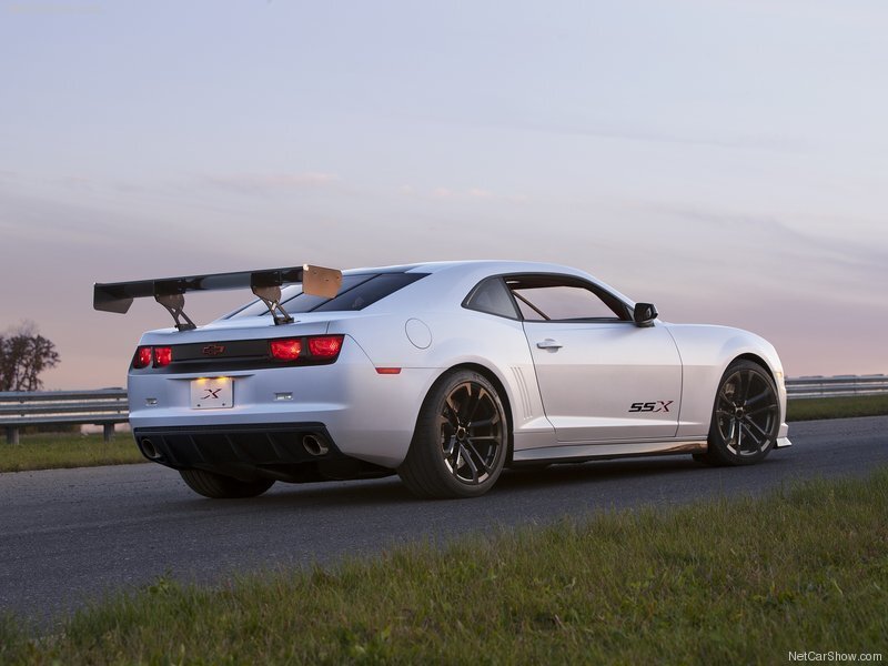 White Chevrolet Camaro Ssx — Calm