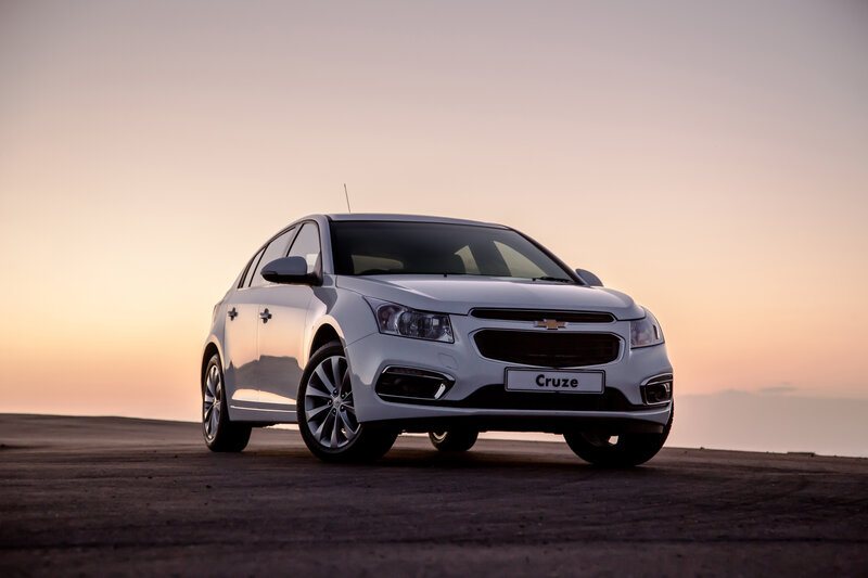 White Chevrolet Cruze