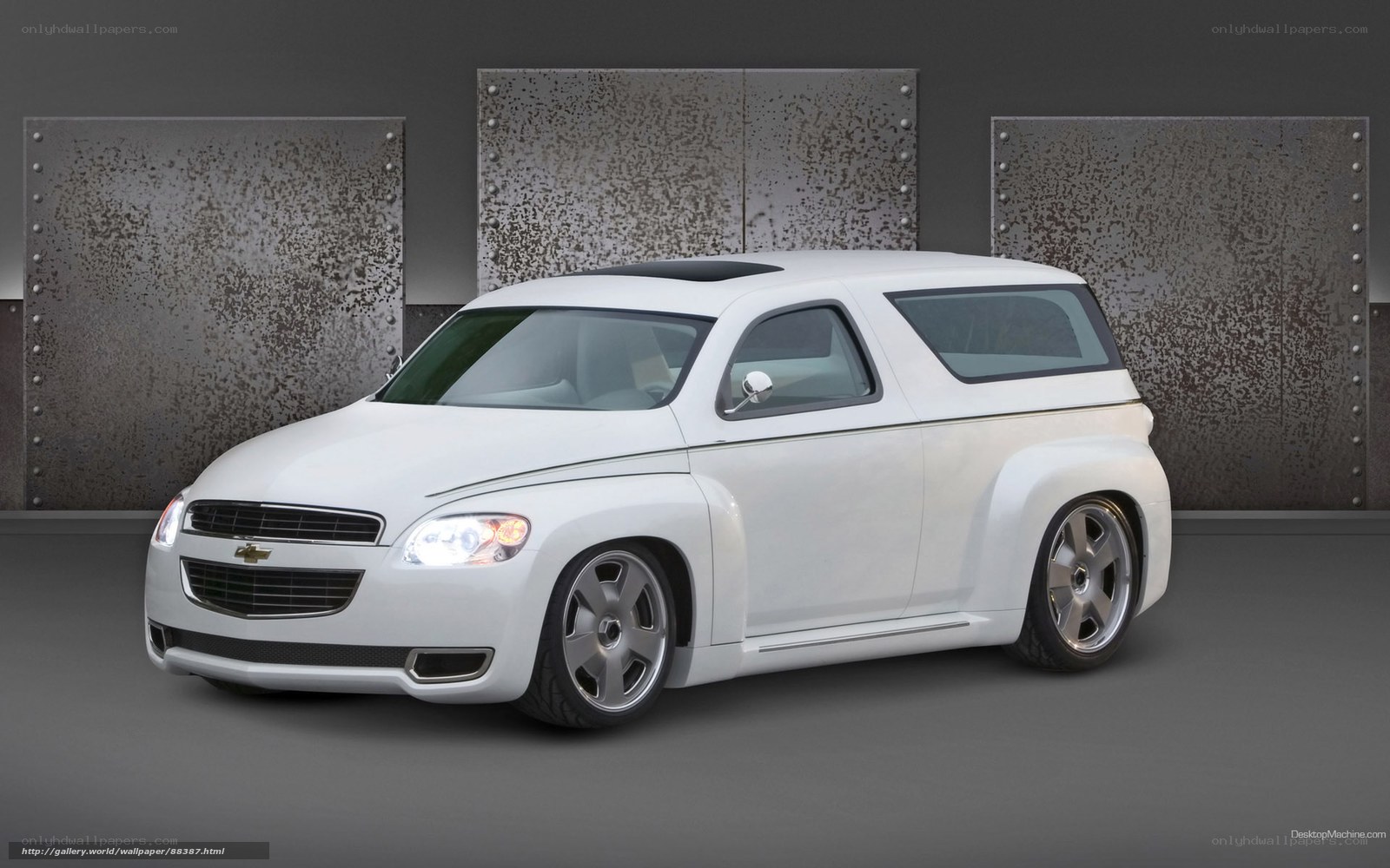 White Chevrolet HHR Concept