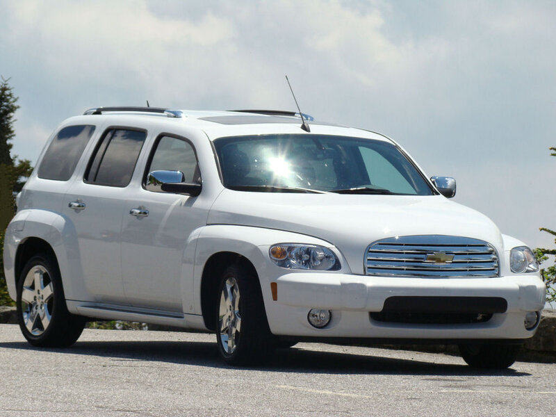 White Chevrolet Hhr
